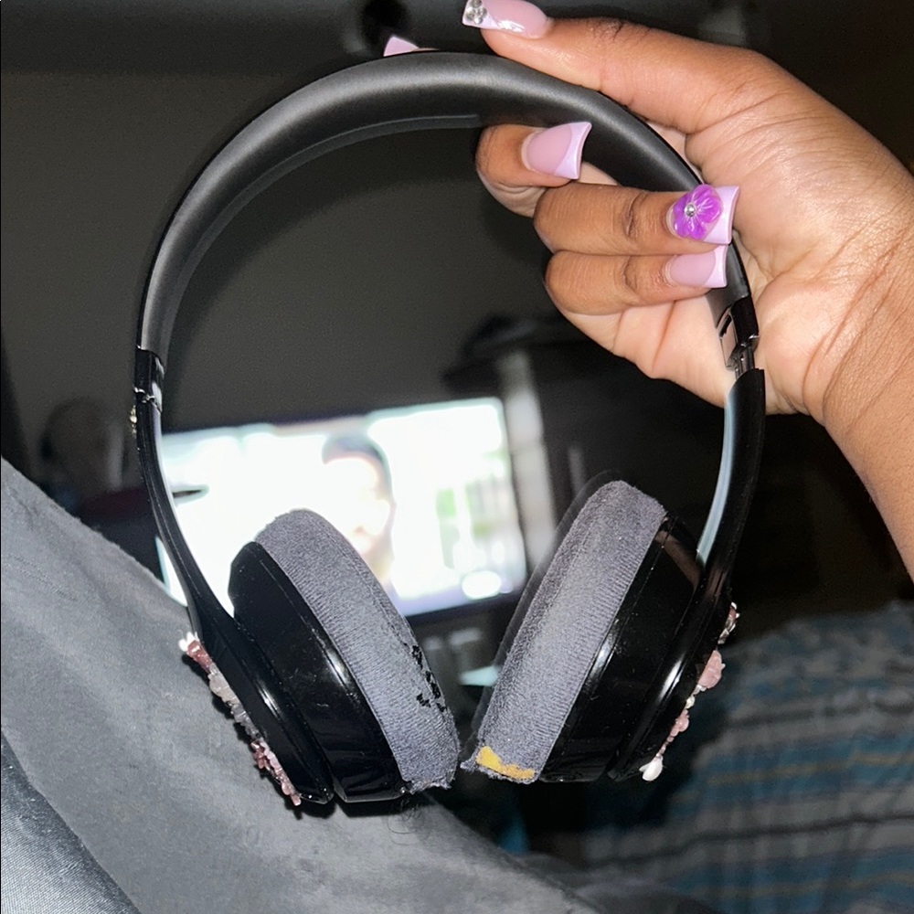 Beats by Dre Black and Gray On-Ear Headphones Premium Sound